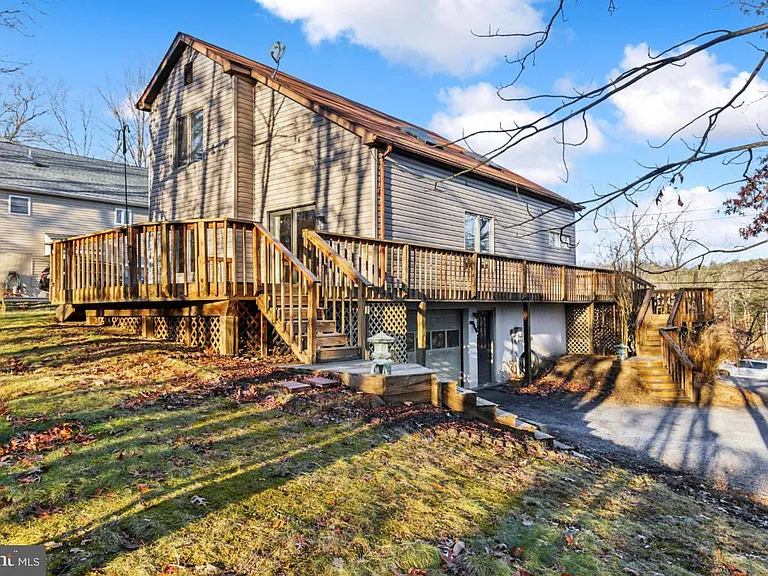 1232 Lakeview Dr — Photo 24