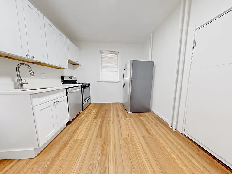 17 Pond St #1 — Photo 1