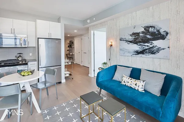 Rented by MNS Marketing | media 2