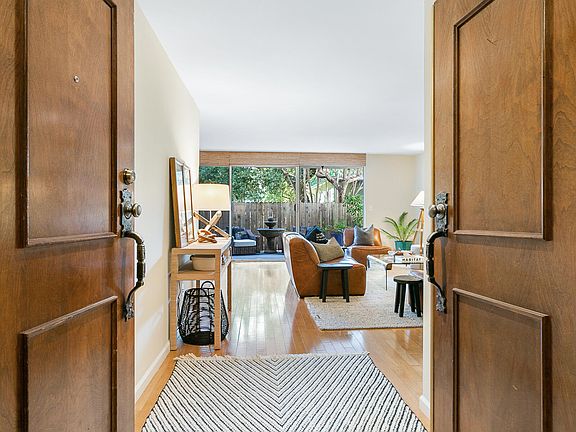 4th image of 330 W California Blvd APT 115