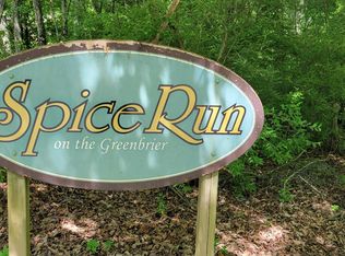 3 Spice Run Rd, Hillsboro, WV 24946