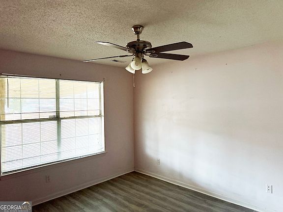 3rd image of 1603 Isleworth Cir