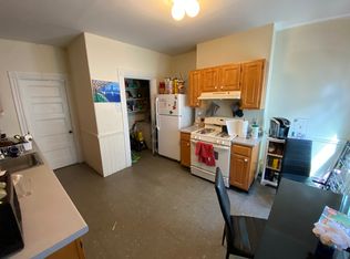 140-142 Calumet St #3, Roxbury Crossing, MA 02120