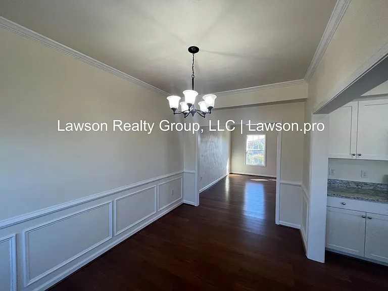 2080 Lawson Ln — Photo 9