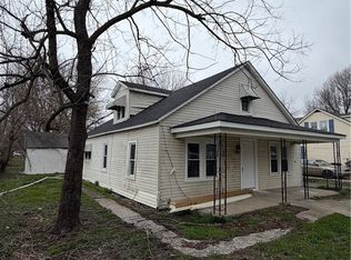 180 Broadway Street, Austin, IN 47102