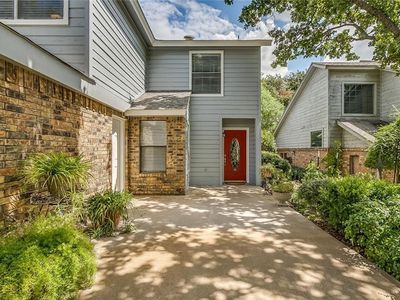 1439 Palmnold Cir W, Fort Worth, TX, 76120