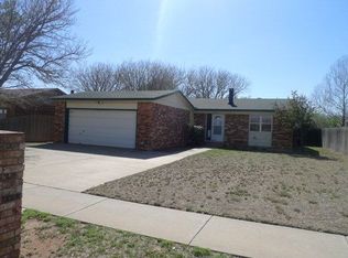 8214 Elkridge Ave, Lubbock, TX 79423