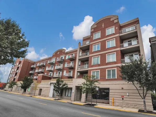 3630 N Harlem Ave APT 402, Chicago, IL 60634