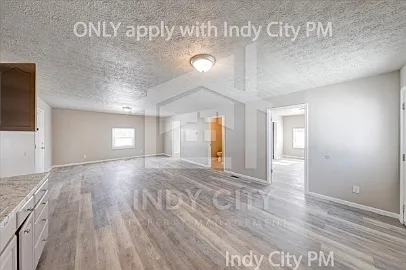 3440 N Harding St — Photo 10