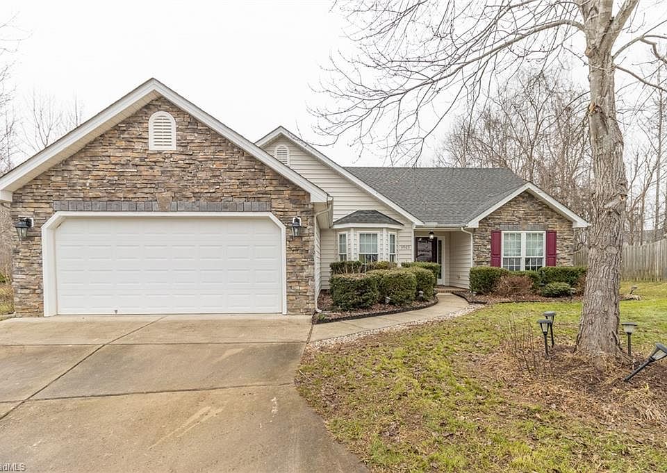 1st image of 3905 Pepperbush Dr