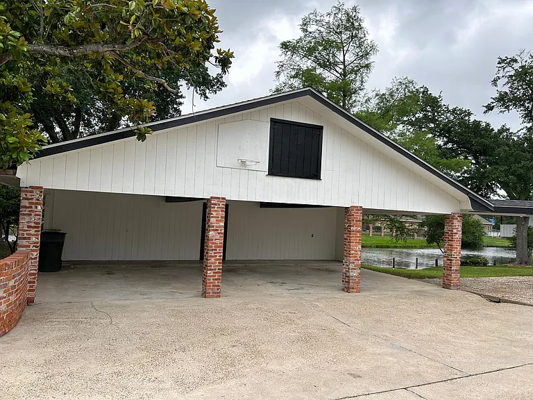 carport and extra storage