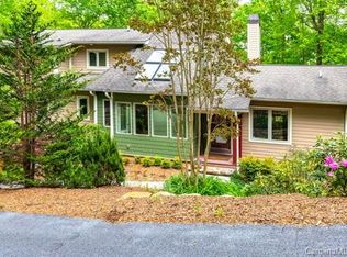 54 White Squirrel Ln, Brevard, NC 28712