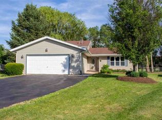 140 Cloud Mist Dr, Capron, IL 61012