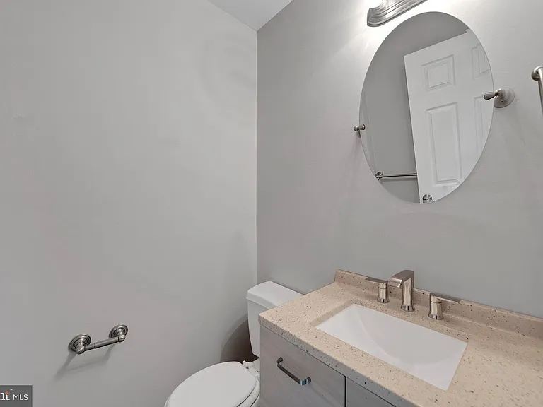 19 McClellan Ave — Photo 14
