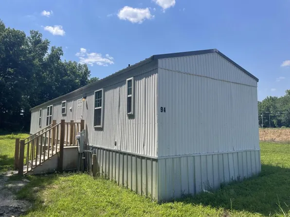 94 Knox Dr, Red Springs, NC 28377