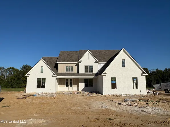 35 Cedar Crest Cv, Byhalia, MS 38611