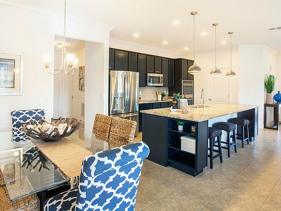 Kitchen Dining Area