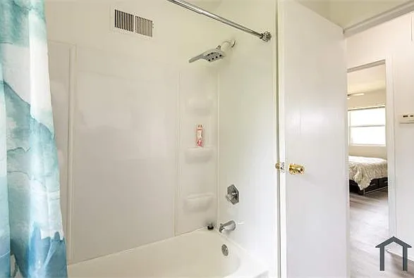 1114 Porter St — Photo 10
