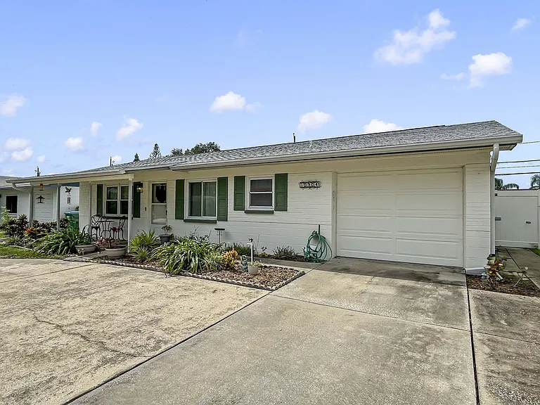10904 Temple Ave — Photo 21