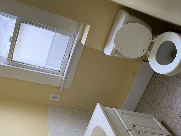 072B4D8D-3B0A-4E07-834E-35E042DE8EF9