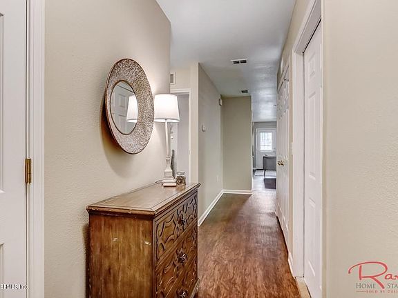 5th image of 8119 Woods Ave