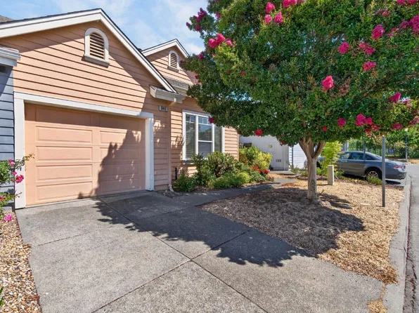 849 Patti Page Court, Windsor, CA 95492