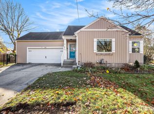 1326 Park St SW, Grand Rapids, MI 49504