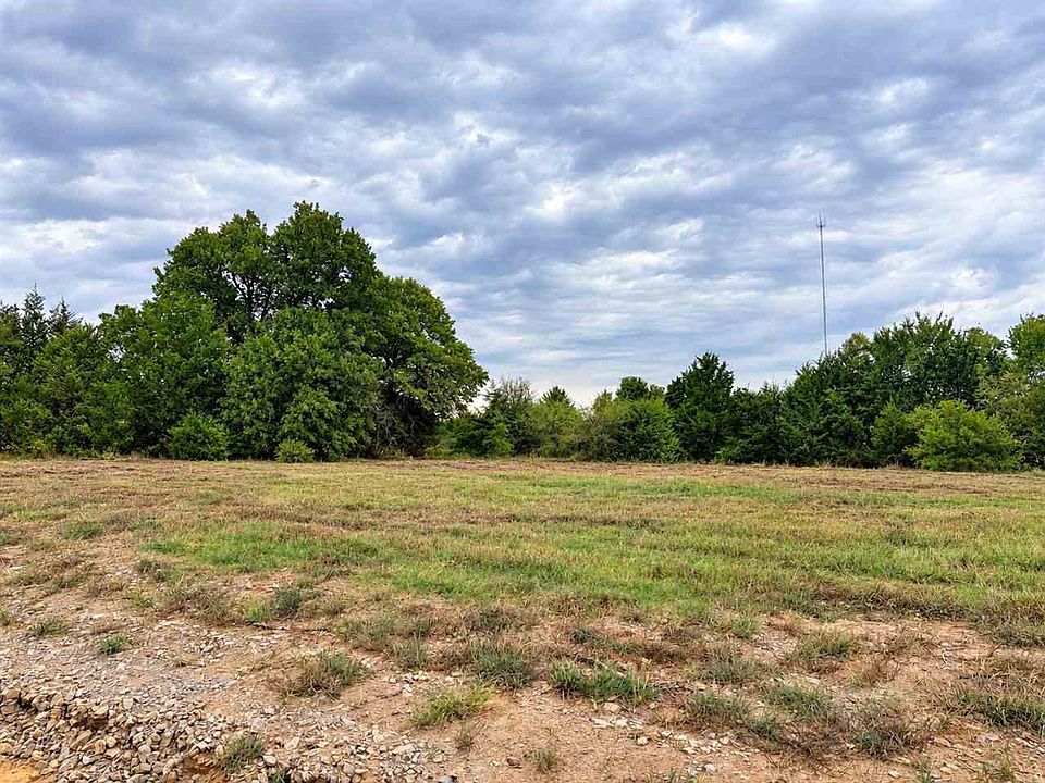 2nd image of 343673 E 870th Rd