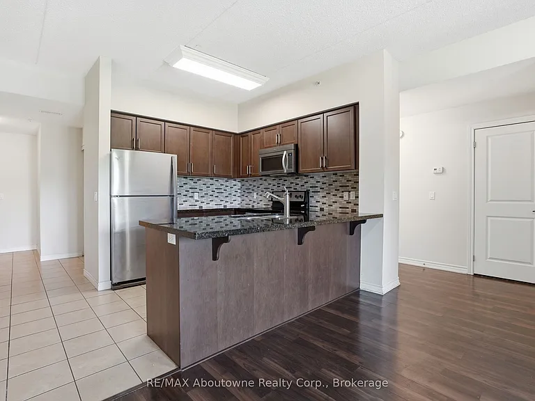 1083 Gordon St #310 — Photo 6