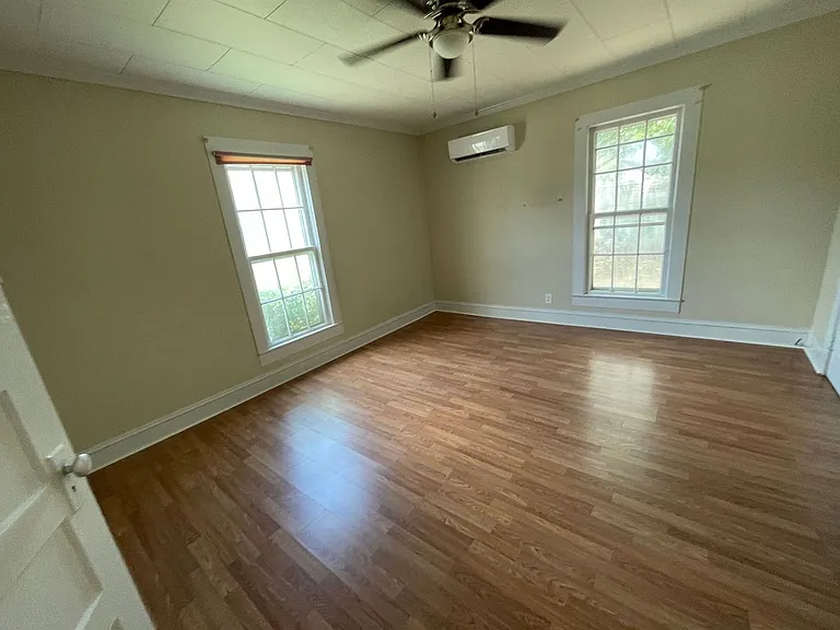 107 Abernathy St — Photo 9