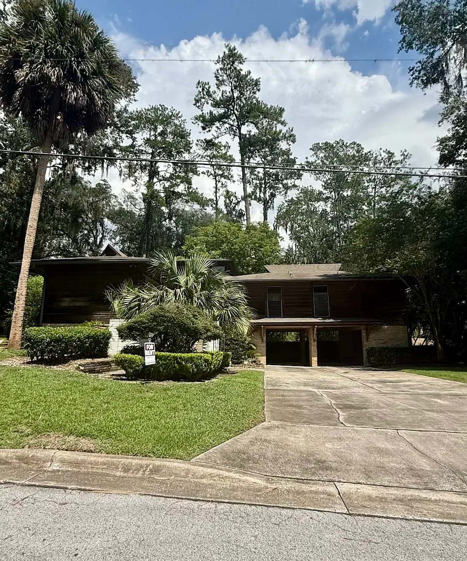3 bed, 2000 sqft, $2,800 — Photo 2