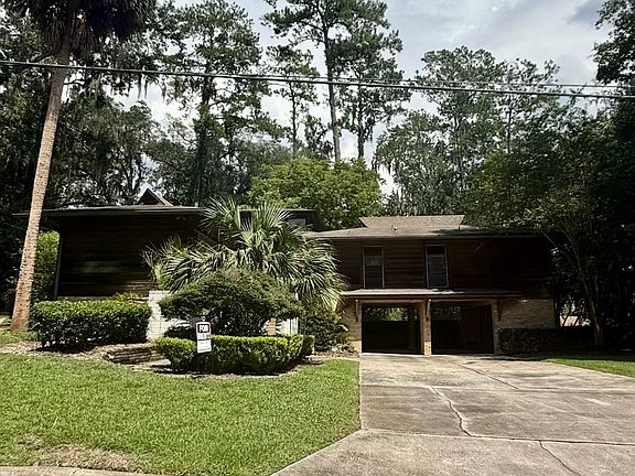 2nd image of 533 NW 28th St