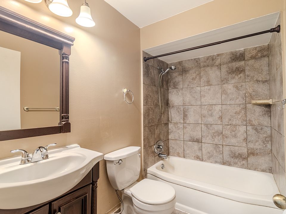 17252 Sunnybrook Dr, photo 12