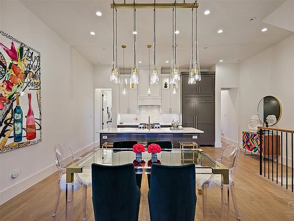 3rd image of 73 Cortes Dr