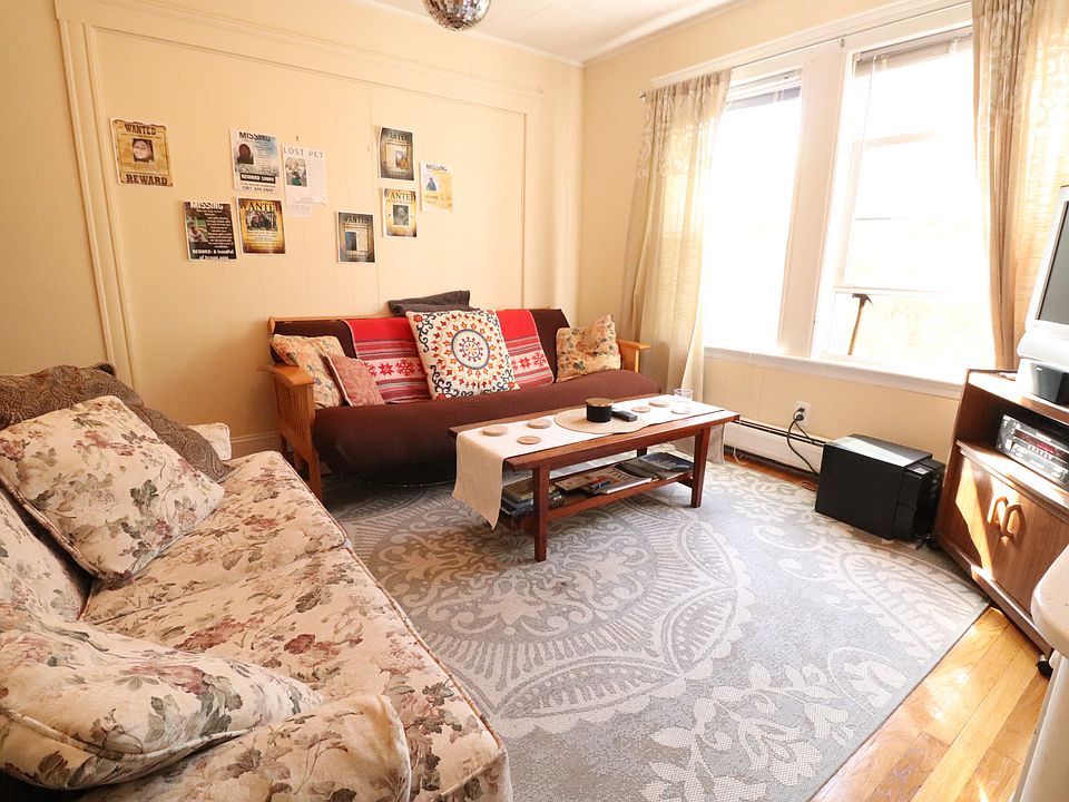 1st image of 262 Main St #2