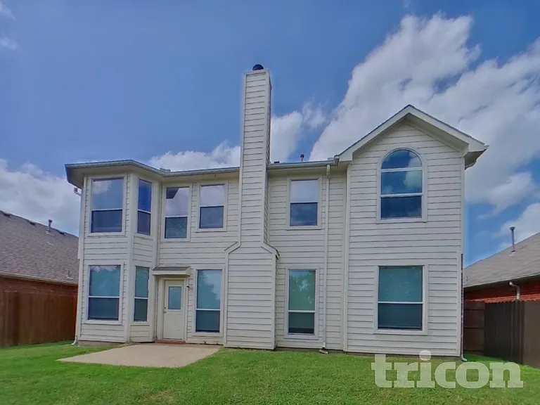 4504 Vista Meadows Dr — Photo 18