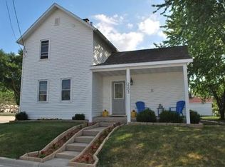 2203 Grand St, Cross Plains, WI 53528