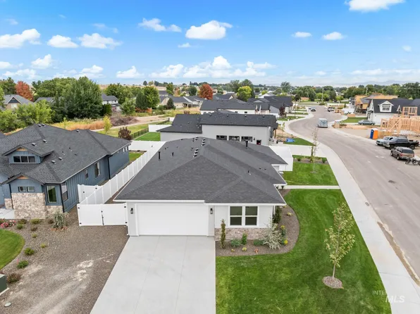 530 Mountain Loop Rd, Middleton, ID 83644