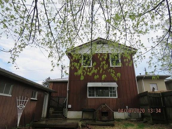 4th image of 105 Circle Dr