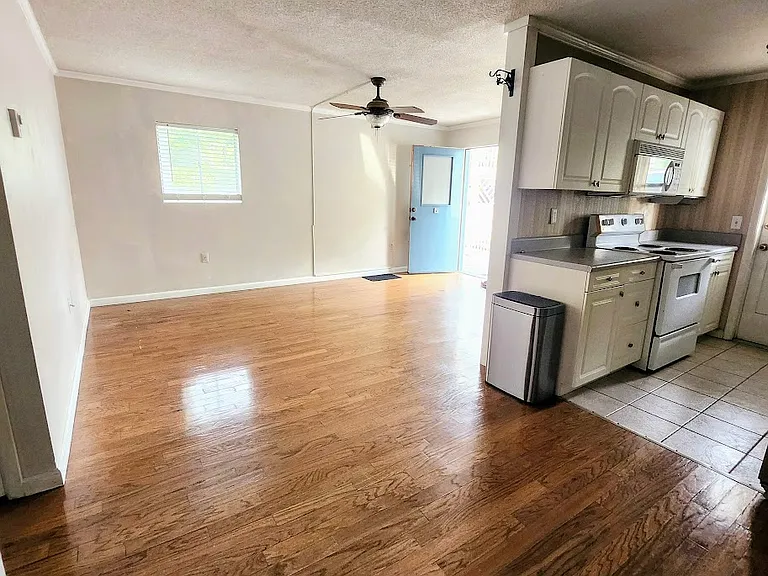 318 Lakeview St #120 — Photo 9