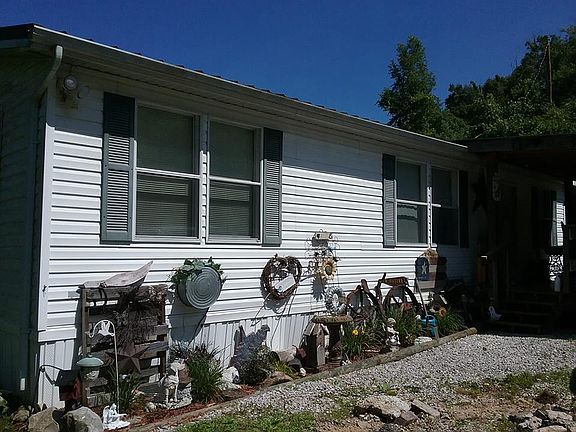 2nd image of 115 Jones Dr