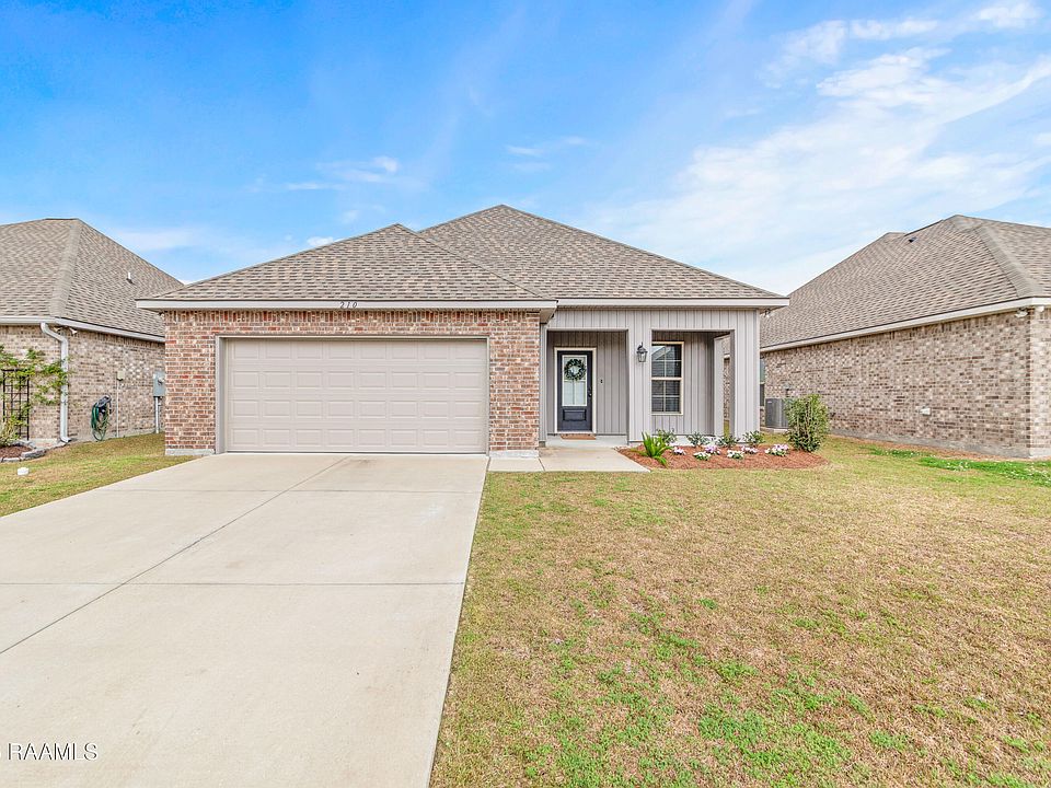 1st image of 210 Crescent View Ln