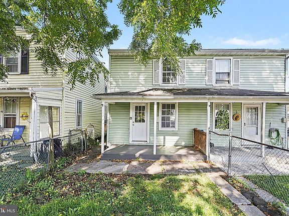 3rd image of 402 S Washington St