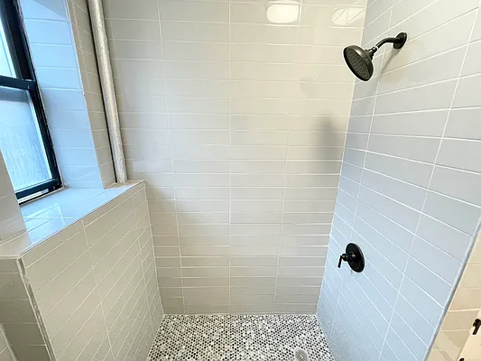 Rented by Bruma Realty LLC | media 12