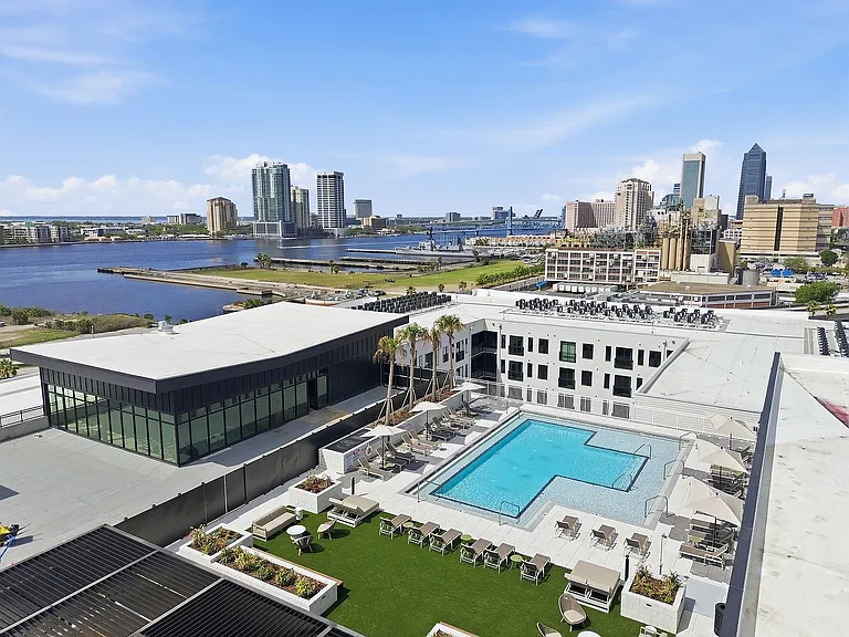 RISE Doro Jacksonville Apartments
