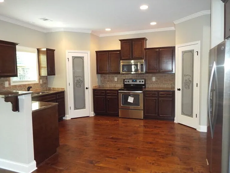 5600 Nicole Ct — Photo 4
