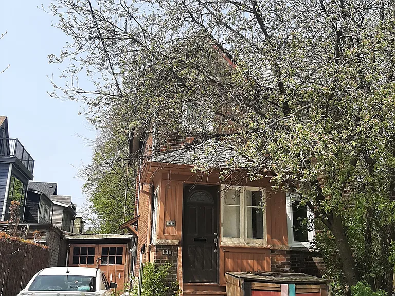 180 Dufferin St #UPPER — Photo 17