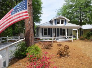 360 N Leak St, Southern Pines, NC 28387