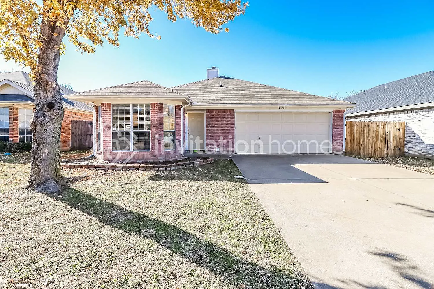 7006 Stetter Dr Arlington, TX 76001 — Photo 1