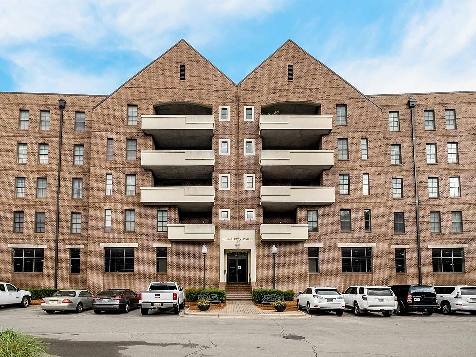 1st image of 1040 Broadway Park Unit 306